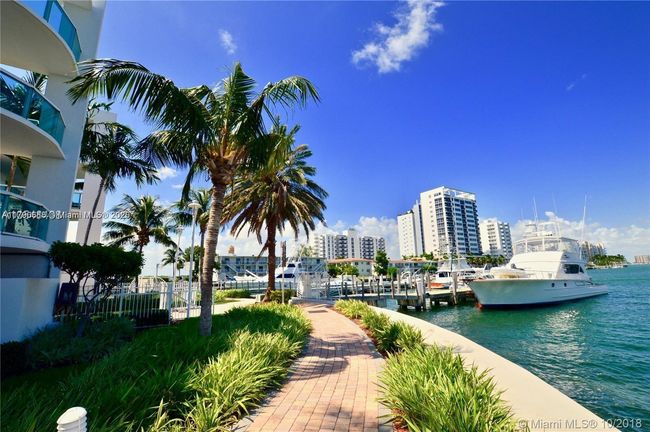 APT-1024 - 7900 Harbor Island Dr, Condo with 1 bedrooms, 2 bathrooms and null parking in North Bay Village FL | Image 50