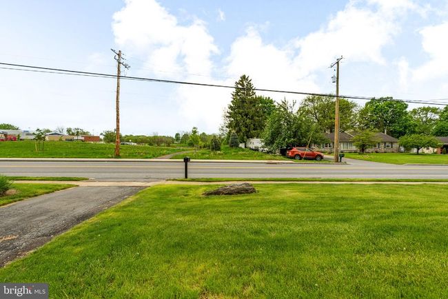 1721 Pioneer Rd, House other with 3 bedrooms, 2 bathrooms and null parking in LANCASTER PA | Image 4