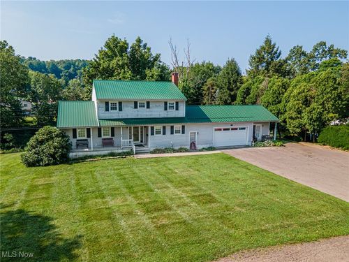 1925 Meadowbrook Way, Coshocton, OH, 43812-3030 | Card Image