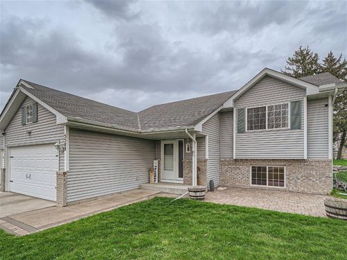 5588 Kalenda Dr Ne, Albertville, MN, 55301-9604 | Card Image