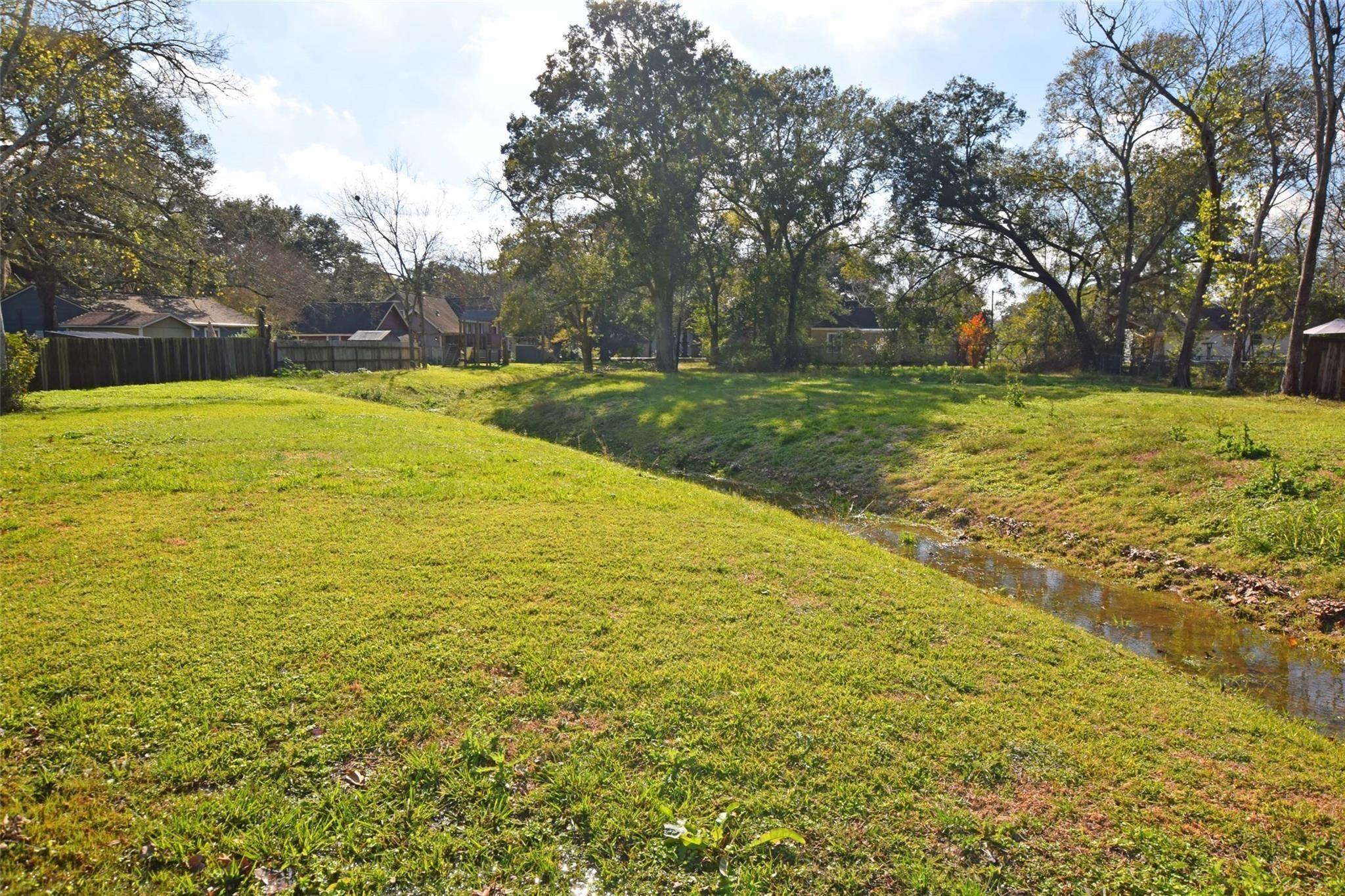 Land in League City 4