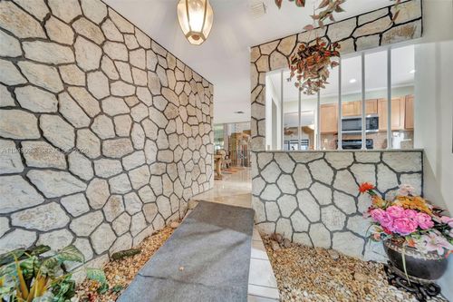 244 Nw 43rd St, Miami, FL, 33127-2643 | Card Image