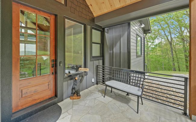 433 Hawkeye Trl, Home with 3 bedrooms, 3 bathrooms and null parking in Marble NC | Image 18