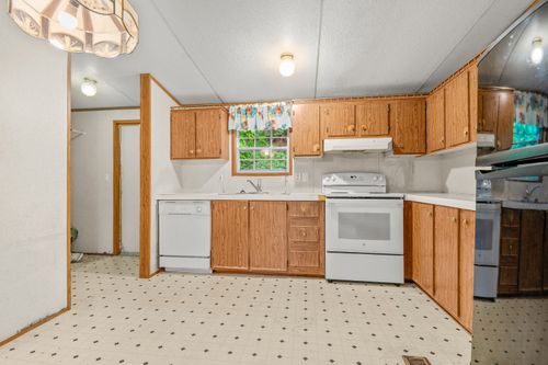 154 Arkle Rd, Gray, KY, 40734-6562 | Card Image