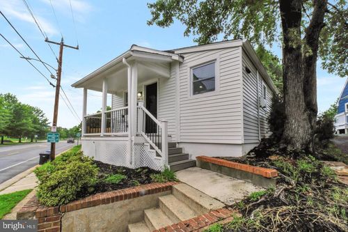 3315 King St, ALEXANDRIA, VA, 22302-3025 | Card Image
