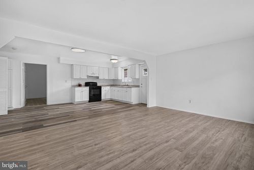 14 Scammell Dr, BROWNS MILLS, NJ, 08015-3725 | Card Image