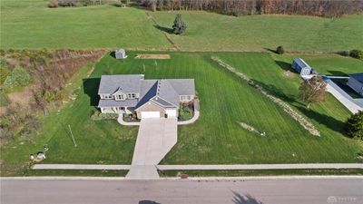 669 Hidden Meadows Drive, House other with 4 bedrooms, 4 bathrooms and null parking in Miamisburg OH | Image 3