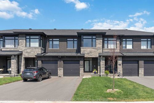 640 Cordelette Cir, Orleans, ON, K1W0P2 | Card Image