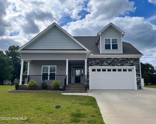 3218 School View Dr, Farmville, NC, 27828-7711 | Card Image