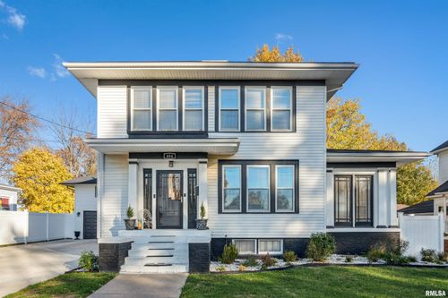 404 S College Ave, Aledo, IL, 61231-1934 | Card Image