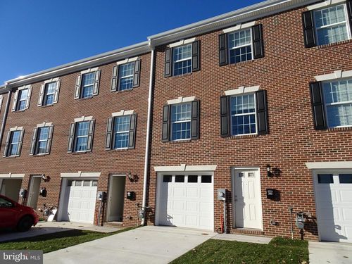 208 W 9th St, NEW CASTLE, DE, 19720-6011 | Card Image