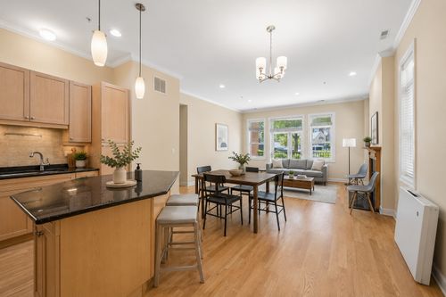 1s-819 Foster St, Evanston, IL, 60201-6144 | Card Image