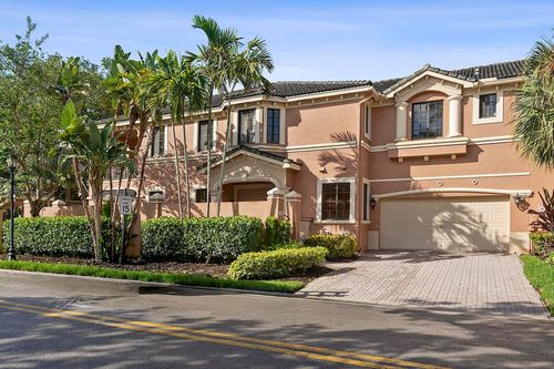 2742 Kinsington Cir, Weston, FL, 33332-1860 | Card Image