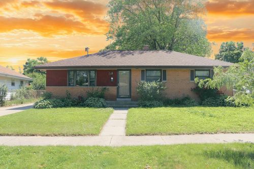6433 W Boehlke Avenue, Milwaukee, WI, 53223 | Card Image