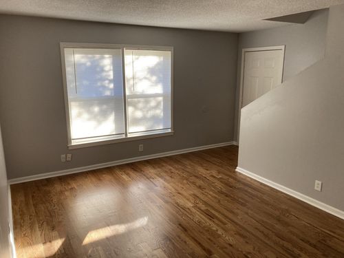 746 Holder Dr, Nashville, TN, 37217-4254 | Card Image