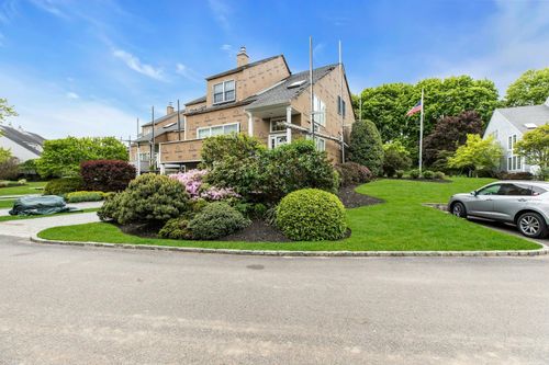 apt-28-500 Meadow Ct, Southold, NY, 11971-4271 | Card Image
