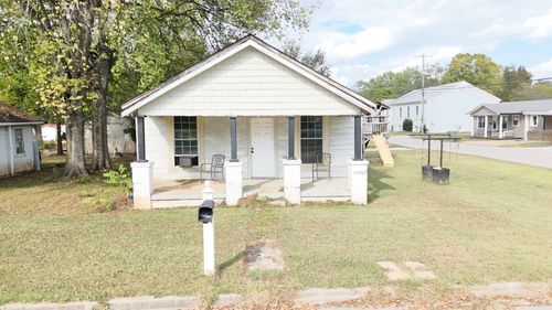 438 3rd St, Lawrenceburg, TN, 38464 | Card Image