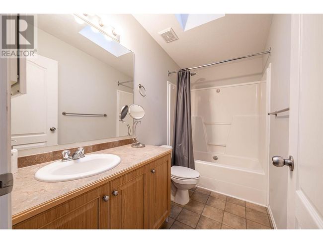 13 - 6688 Tronson Rd, House other with 3 bedrooms, 2 bathrooms and 1 parking in Vernon BC | Image 27