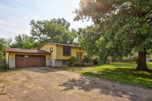 12821 Cimarron Dr, Birch Run, MI, 48415-9315 | Card Image
