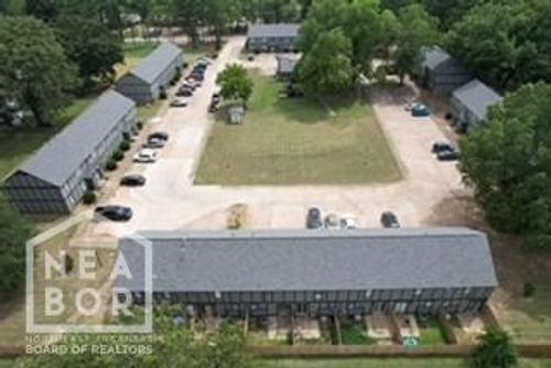 1906 W Matthews Ave, Jonesboro, AR, 72401-3323 | Card Image