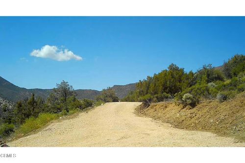 25408 Stable Street, Tehachapi, CA, 93561 | Card Image