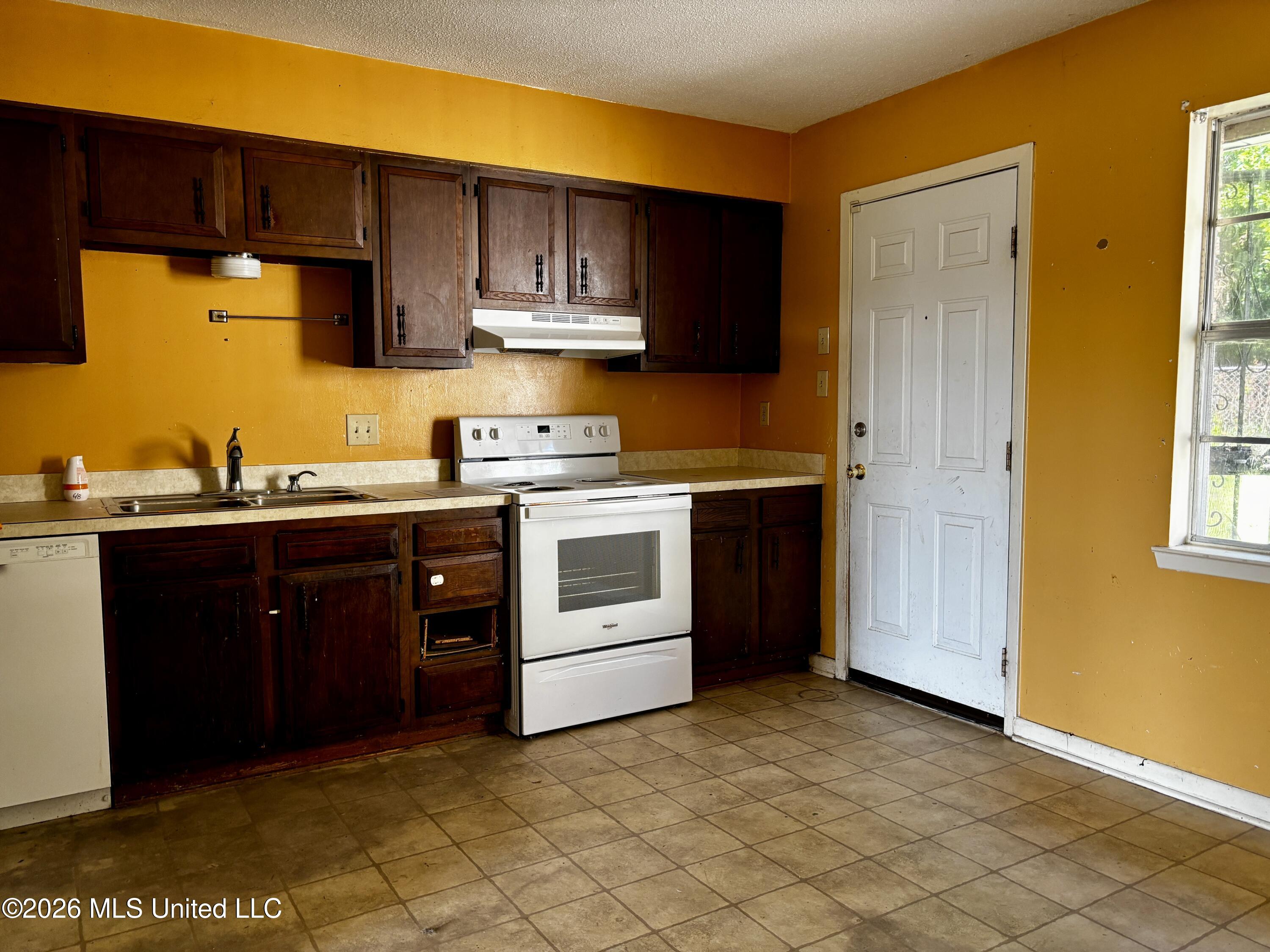 Residential in Gulfport 5