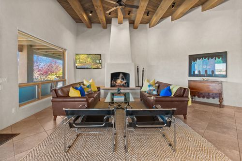36 Paseo Aragon, Santa Fe, NM, 87506-2119 | Card Image
