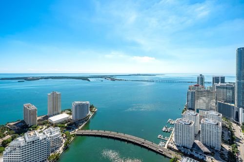 5605-495 Brickell Ave, Miami, FL, 33131-2769 | Card Image