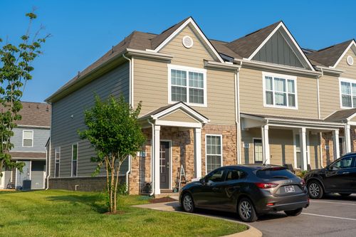 701 Dallas Dr, Columbia, TN, 38401-1069 | Card Image