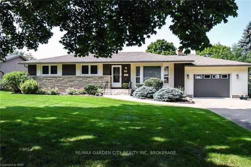 60 Windermere Rd, Saint Catharines, ON, L2T3W4 | Card Image