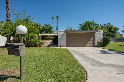 2224 Casitas Way, Palm Springs, CA, 92264-8201 | Card Image