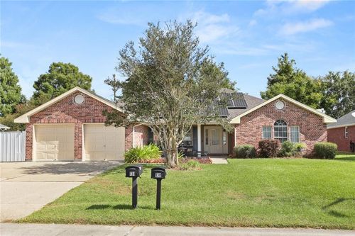 131 Montpelier Dr, Boutte, LA, 70039-3046 | Card Image