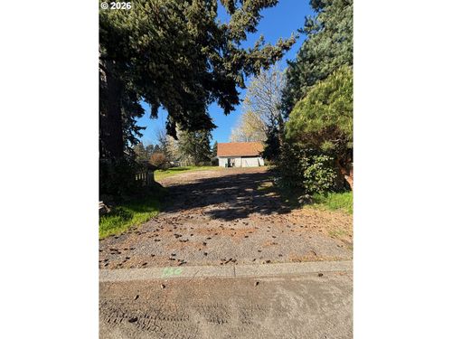 8615 Se Roots Rd, Clackamas, OR, 97015-9419 | Card Image