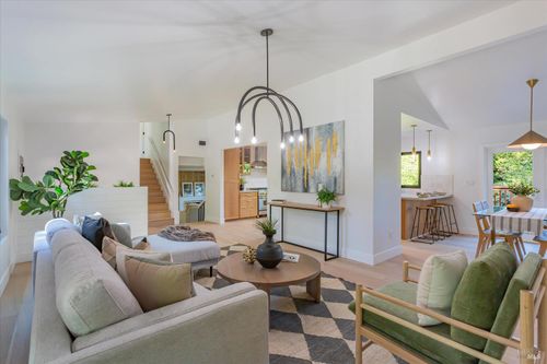 690 Hudson Ct, Sonoma, CA, 95476-7146 | Card Image