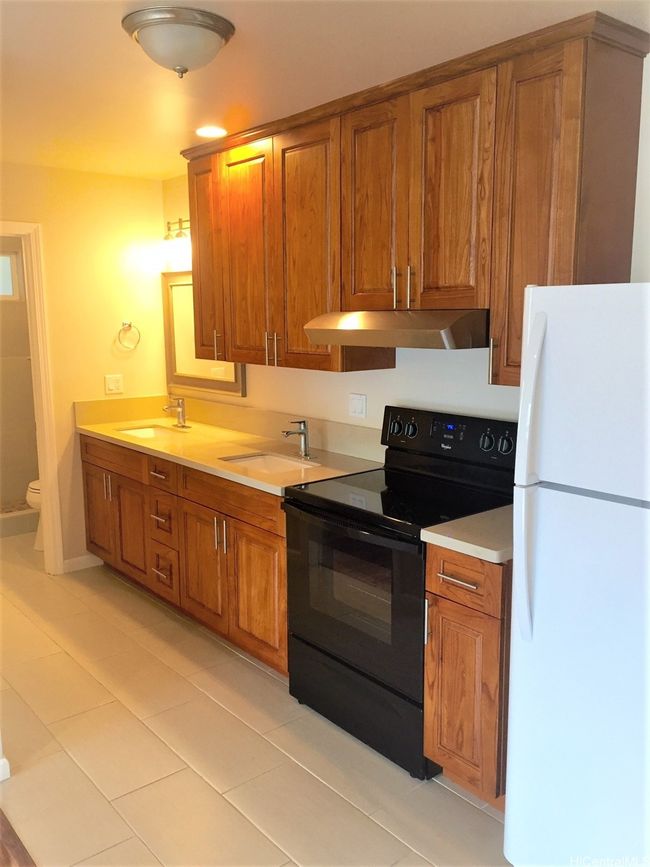 A - 2325 Ahe St, House other with 2 bedrooms, 1 bathrooms and 1 parking in Honolulu HI | Image 4