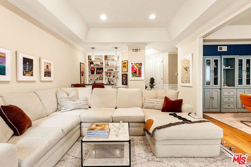106-1370 Kelton Ave, Los Angeles, CA, 90024-5493 | Card Image