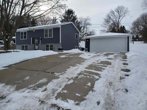 471 Elder Lane, Addison, WI, 53002 | Card Image