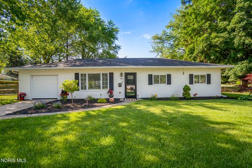 104 Lones Dr, Perrysburg, OH, 43551-2330 | Card Image