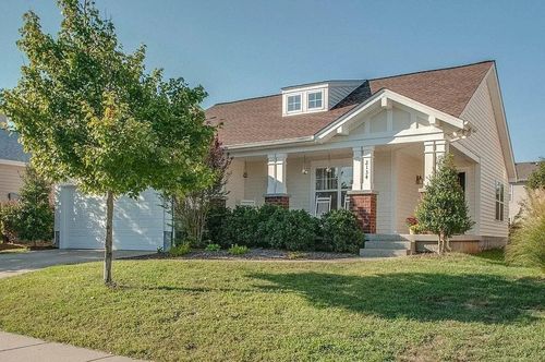 2134 Erin Ln, Mount Juliet, TN, 37122-8524 | Card Image