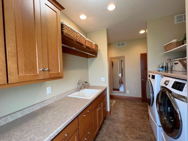 Family Room | Image 56