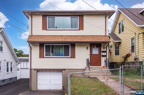 95 N 16th St, Prospect Park, NJ, 07508-1824 | Card Image