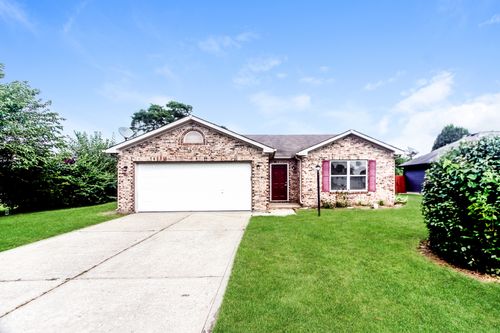 84 Longfellow Ln, Greenfield, IN, 46140-3154 | Card Image