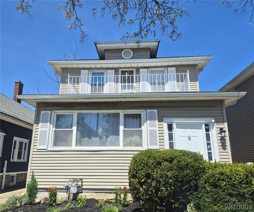 51 W Northrup Pl, Buffalo, NY, 14214-1162 | Card Image
