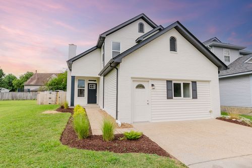 102 Hunters Chase Dr, Smyrna, TN, 37167-5544 | Card Image