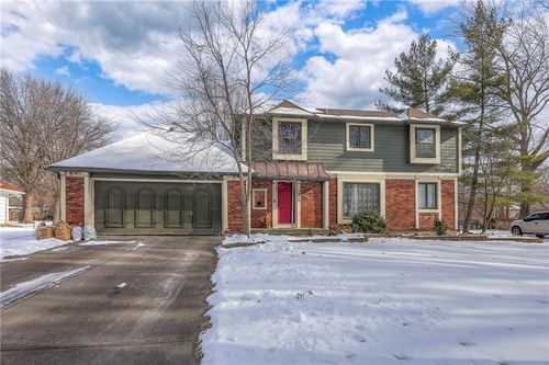 1512 E Sunvale Dr, Olathe, KS, 66062-2111 | Card Image