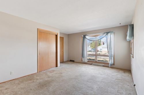 304/306 Julie Court, Waterloo, IA, 50702 | Card Image