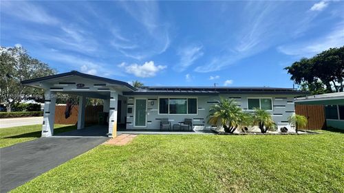 8891 Nw 11th St, Pembroke Pines, FL, 33024-4706 | Card Image