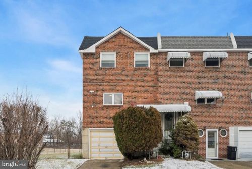 1301 Burton Ave, SHARON HILL, PA, 19079-2404 | Card Image