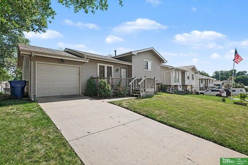 13523 Redwood St, Omaha, NE, 68138-6206 | Card Image