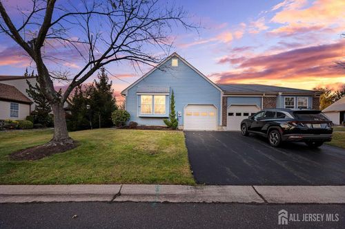 b-29 Hillsborough Dr, Monroe, NJ, 08831-4746 | Card Image